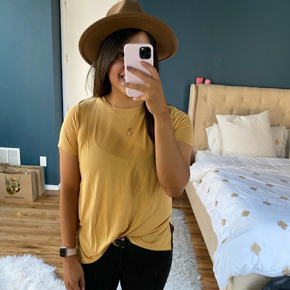 mustard tshirt
